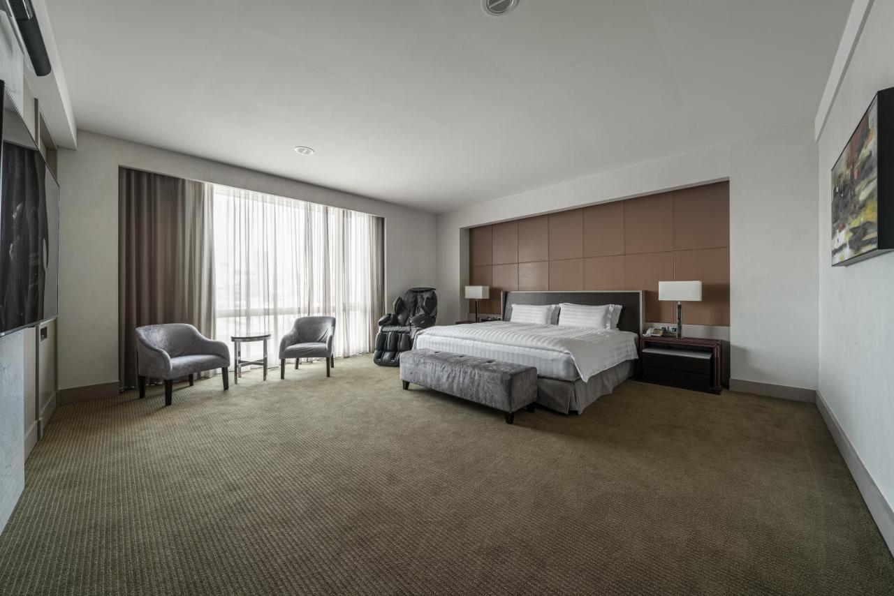 Taipung Suites Tainan Exterior foto