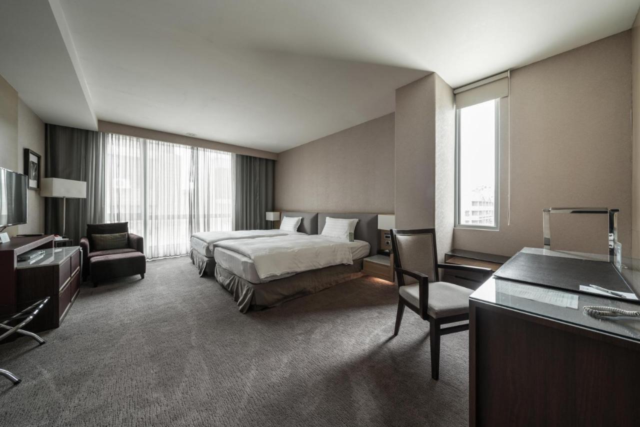 Taipung Suites Tainan Exterior foto